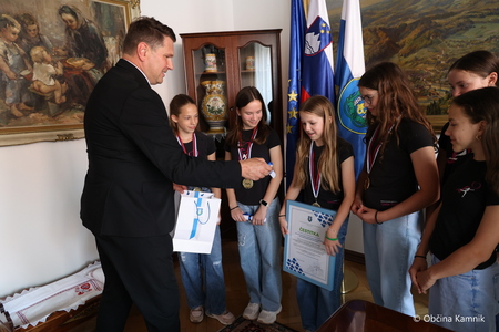 Župan sprejel državne prvakinje Kluba za ritmično gimnastiko Tjaša Šeme (6)